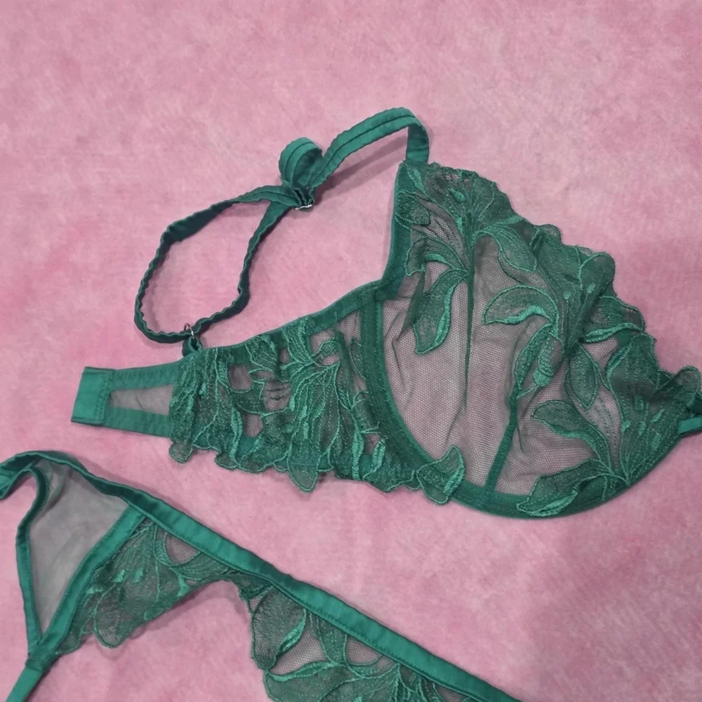 Fleur du Mal Lingerie 3 Piece Set - Emerald Green - Picture 3 of 5